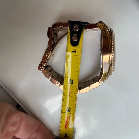 Michael Kors Rose gold watch - Picture 6 of 6